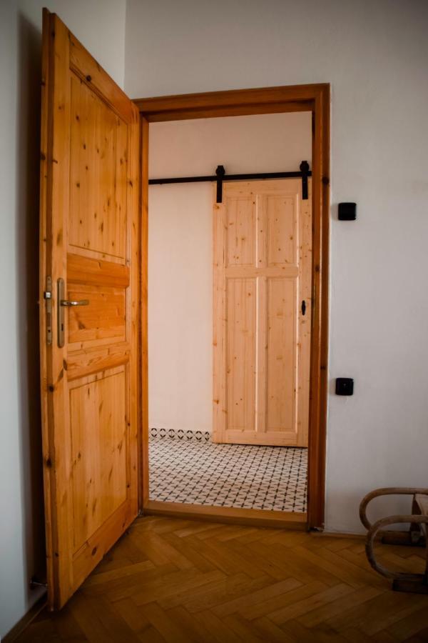 Kiki & Luky Family Apartment By Prague Castle Extérieur photo