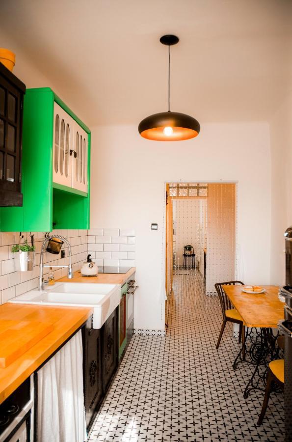 Kiki & Luky Family Apartment By Prague Castle Extérieur photo